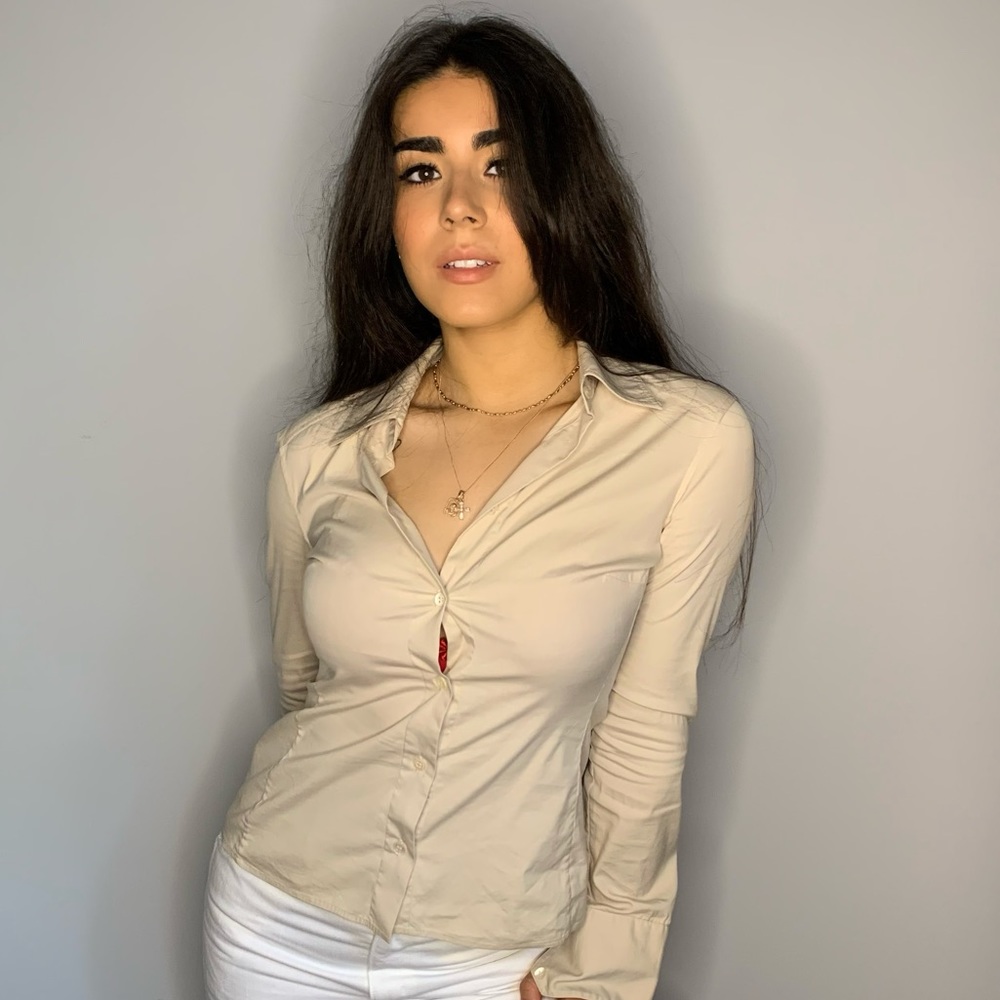 👔 Gucci Cream Blouse 👔